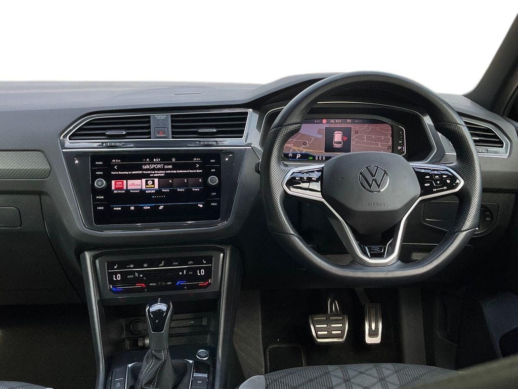 Volkswagen Tiguan 1.5 Tsi R Line Suv Dsg Euro 6 Ss 15 MA23WLN Black #6