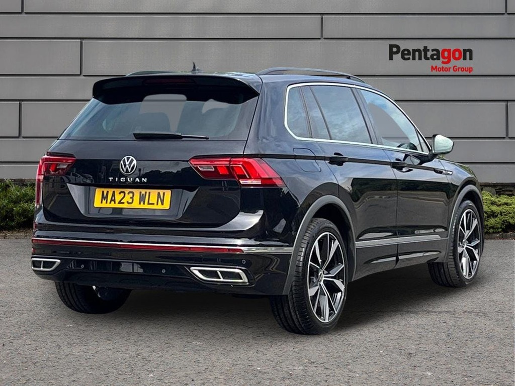 Volkswagen Tiguan 1.5 Tsi R Line Suv Dsg Euro 6 Ss 15 MA23WLN Black #4