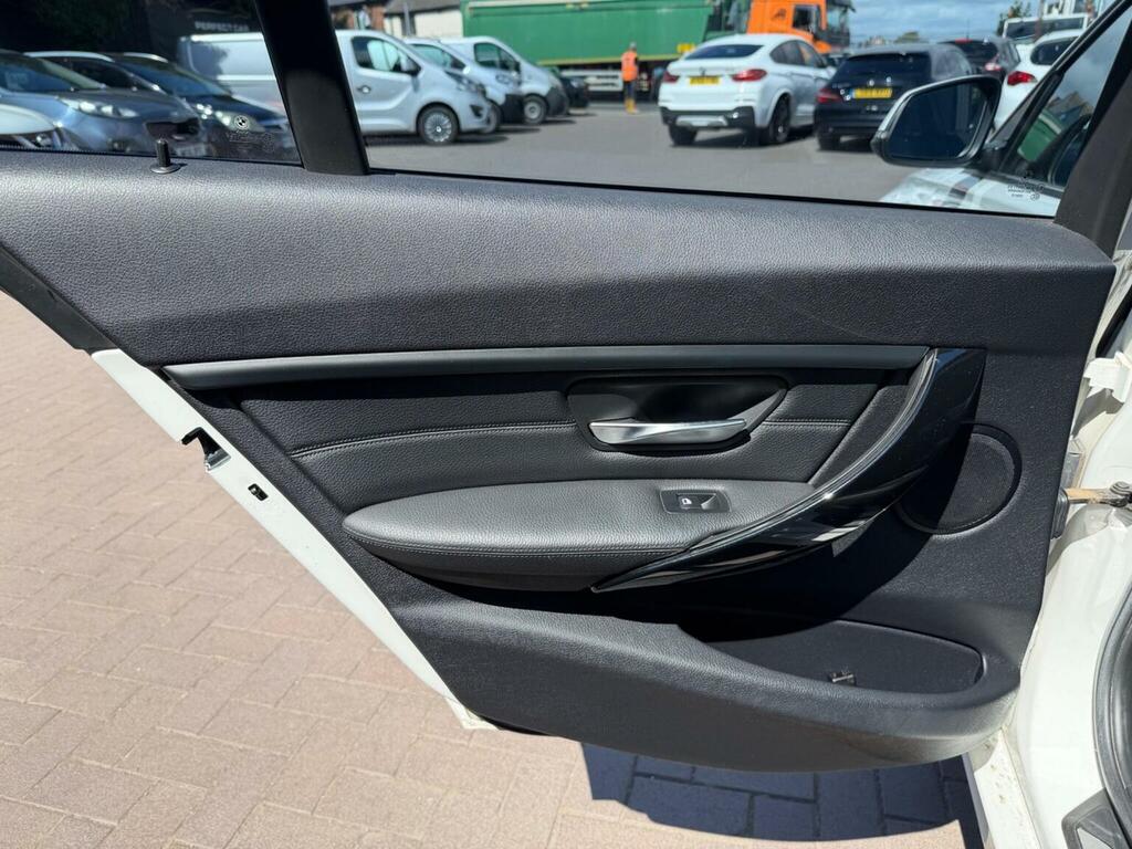 BMW 3 Series Saloon 2.0 320D Luxury Euro 5 Ss 2014 Blue #23