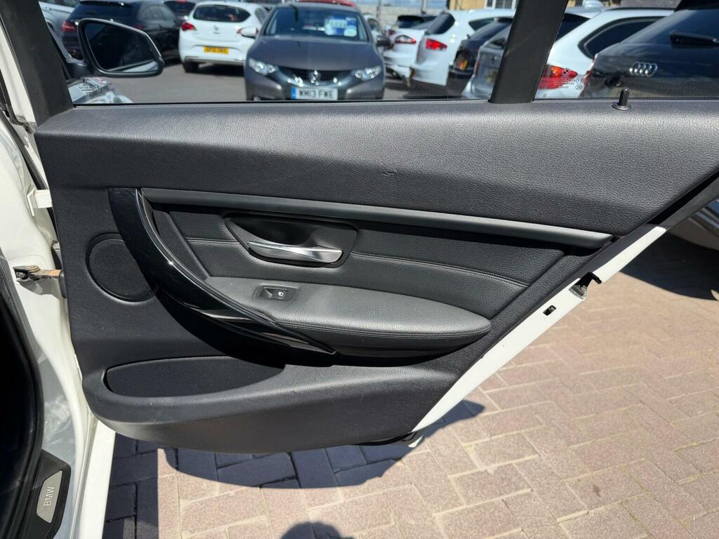 BMW 3 Series Saloon 2.0 320D Luxury Euro 5 Ss 2014 Blue #22