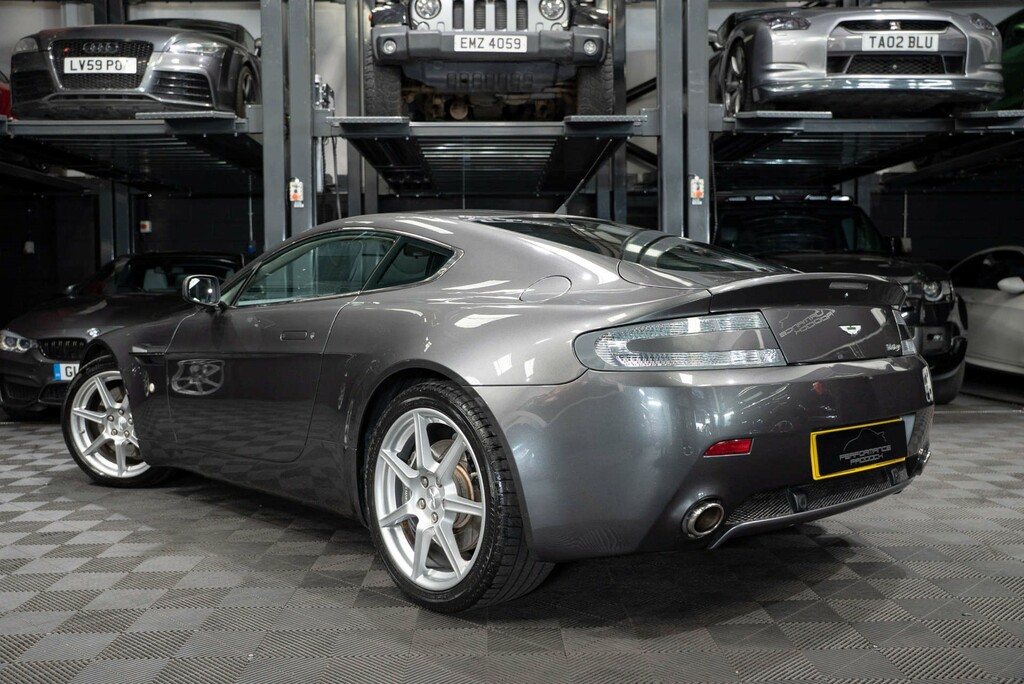 Aston Martin Vantage V8 #2