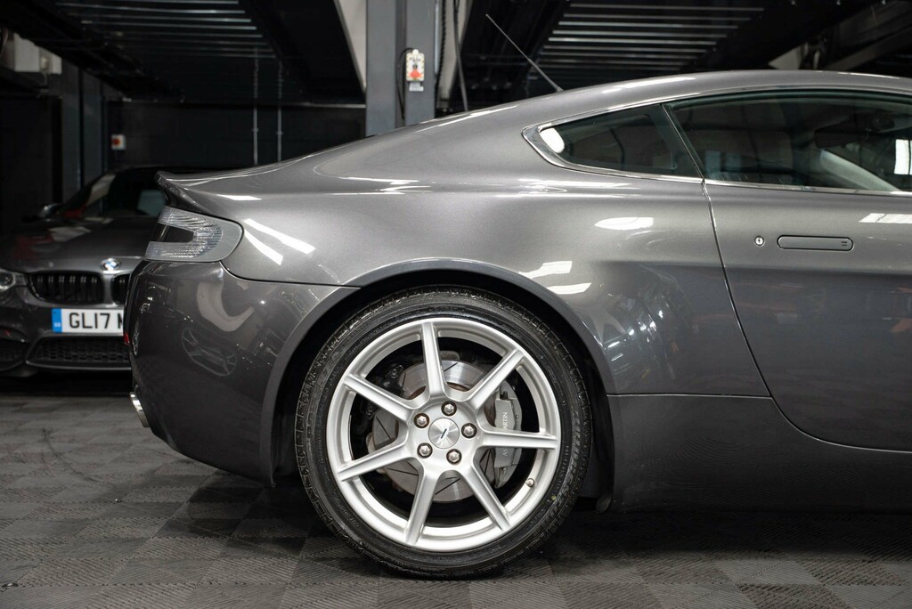 Aston Martin Vantage Coupe 4.3 V86 Speed Paired With That Wonde Silver #24