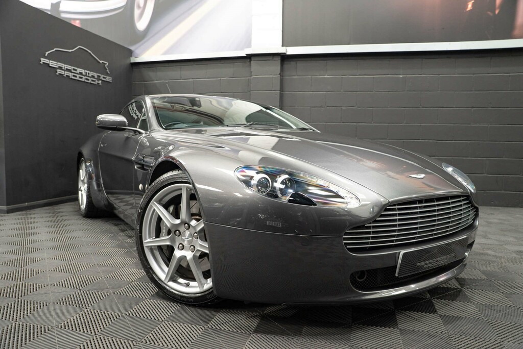 Aston Martin Vantage V8 #5