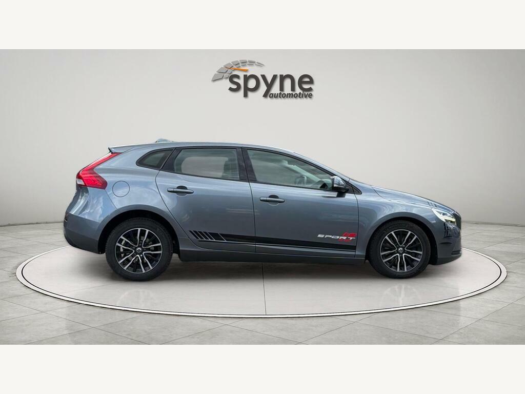 Volvo V40 2.0 T2 Momentum Euro 6 Ss Grey #7