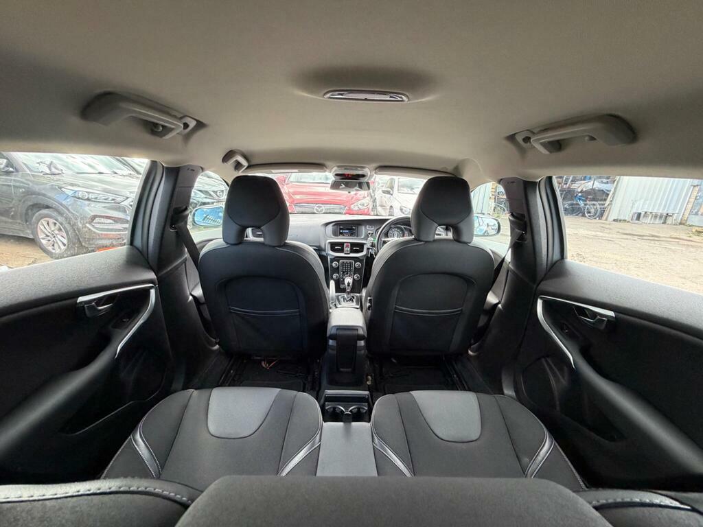 Volvo V40 2.0 T2 Momentum Euro 6 Ss Grey #27