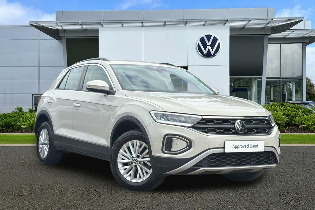 Volkswagen T-Roc 1.5 Tsi Life Removable Tow Bar Space Saver