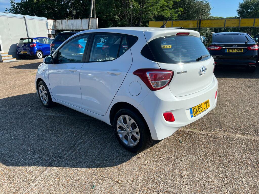 Hyundai I10 1.0 Se Euro 5 White #5