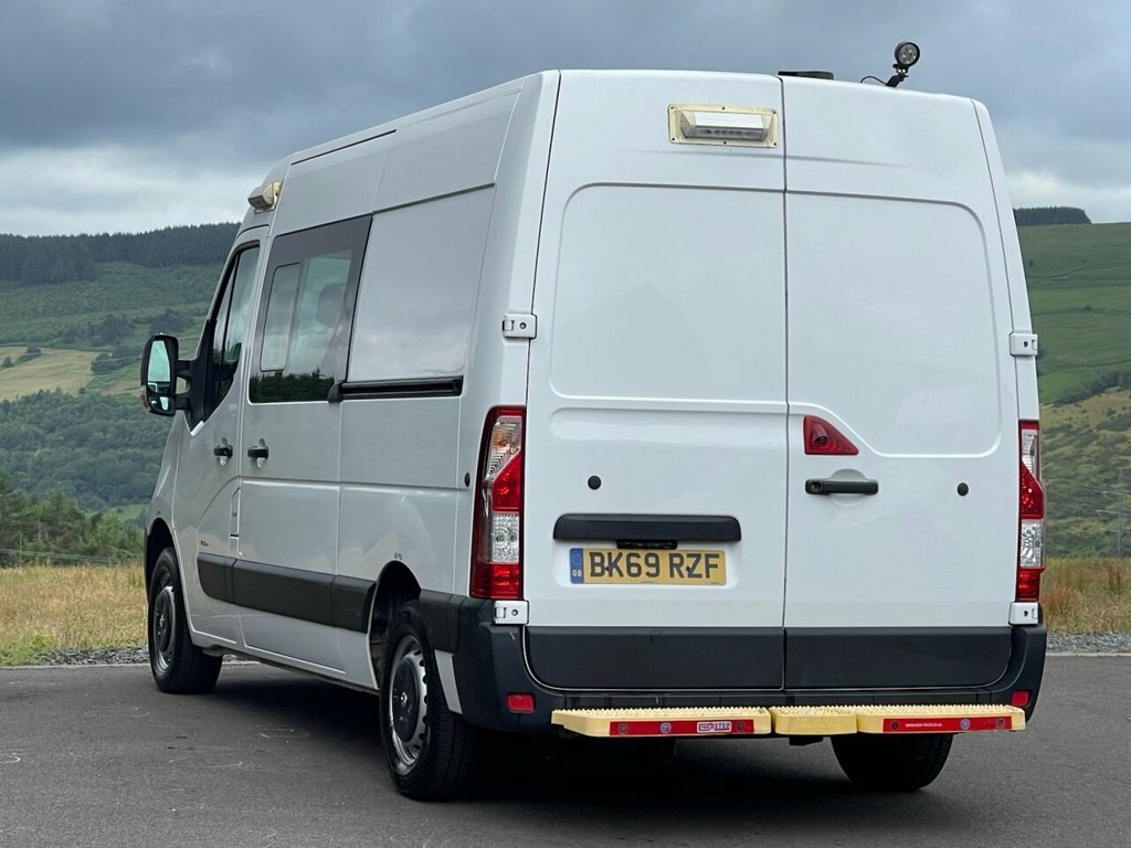 Vauxhall Movano Mpv White #4