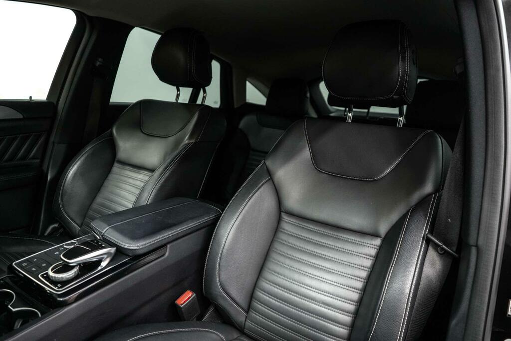 Mercedes-Benz GLE Class Gle 250 D 4Matic Amg Line Premium Red #13