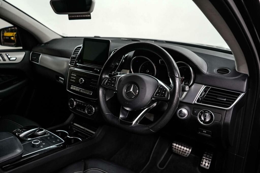 Mercedes-Benz GLE Class Gle 250 D 4Matic Amg Line Premium Red #11