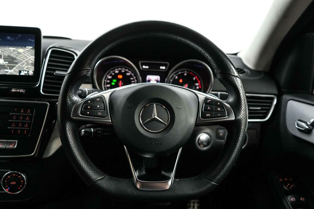 Mercedes-Benz GLE Class Gle 250 D 4Matic Amg Line Premium Red #39