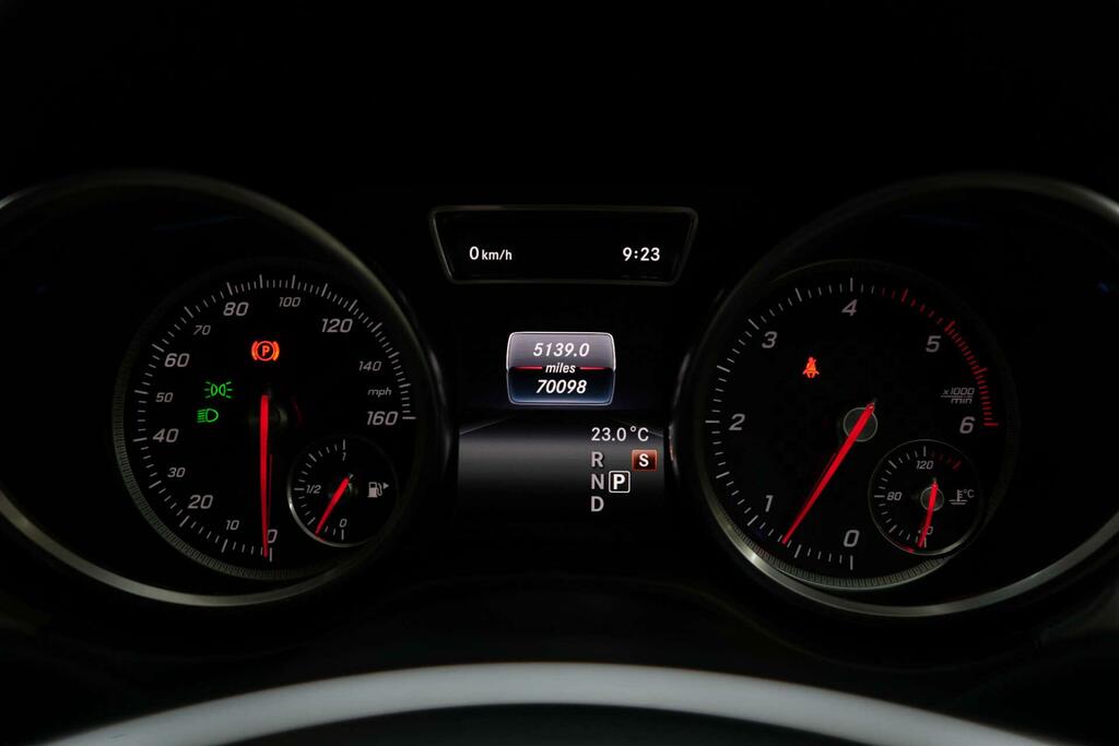 Mercedes-Benz GLE Class Gle 250 D 4Matic Amg Line Premium Red #38