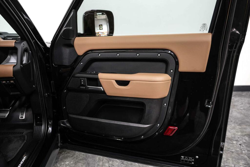 Land Rover Defender 90 3.0 D250 Hard Top X-dynamic Se 3 Seat Grey #21