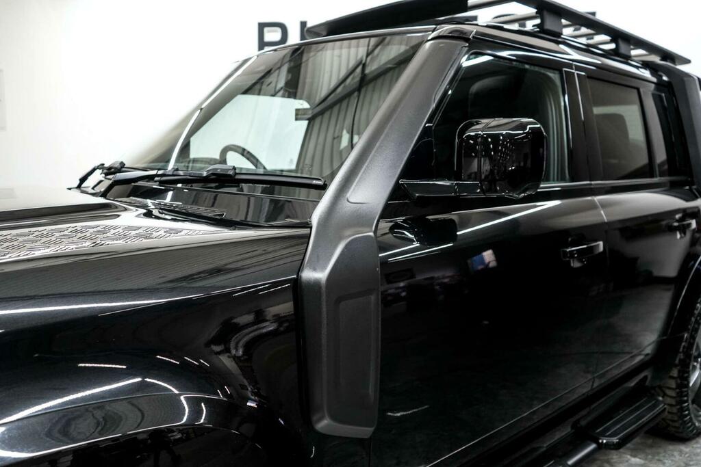 Land Rover Defender 110 3.0 D300 Hard Top Hse Black #9