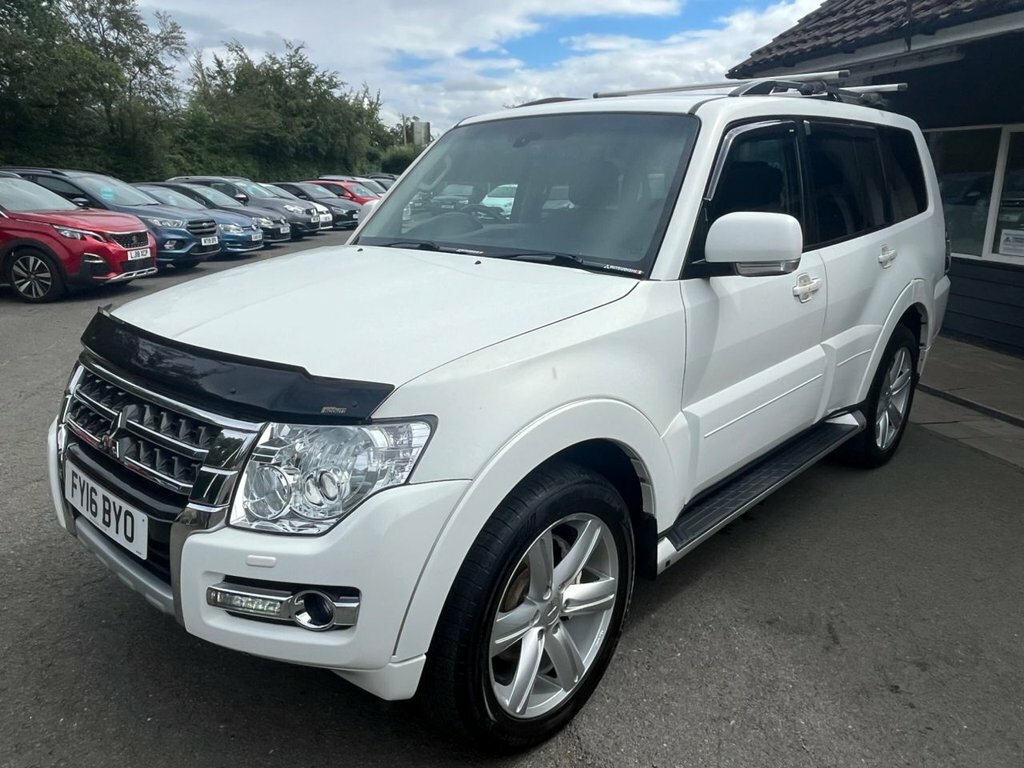Mitsubishi Shogun 3.2L Sg4 White #5