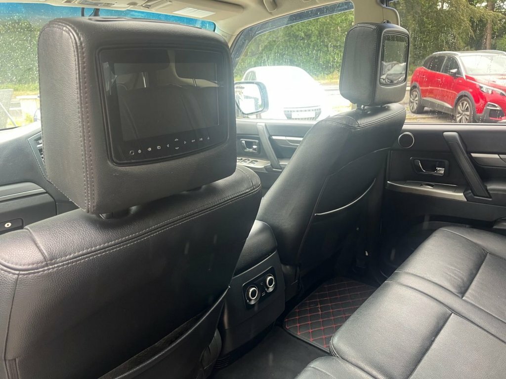 Mitsubishi Shogun 3.2L Sg4 White #3