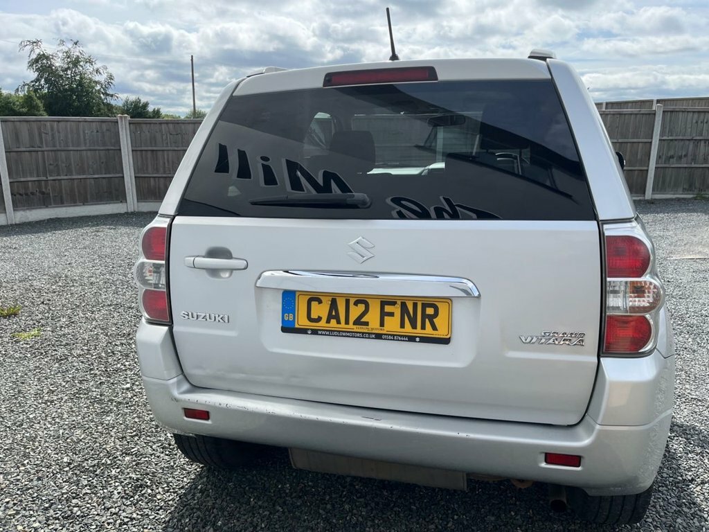 Suzuki Grand Vitara 1.9 Sz-t Ddis 127 Bhp White #15