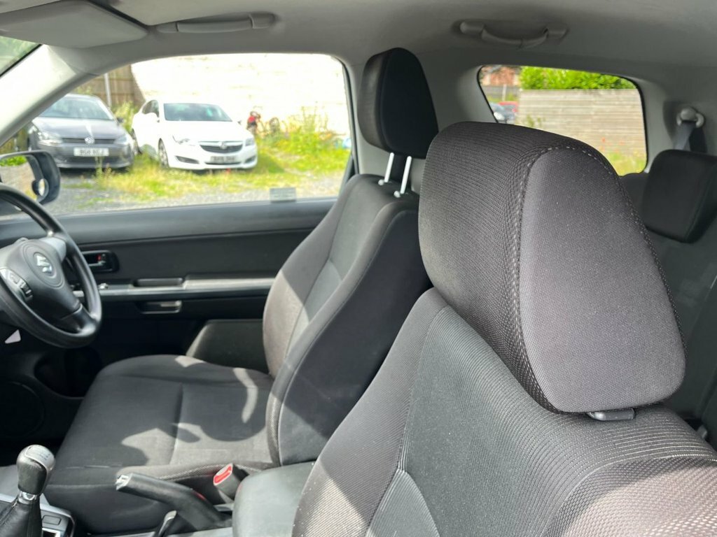Suzuki Grand Vitara 1.9 Sz-t Ddis 127 Bhp White #38