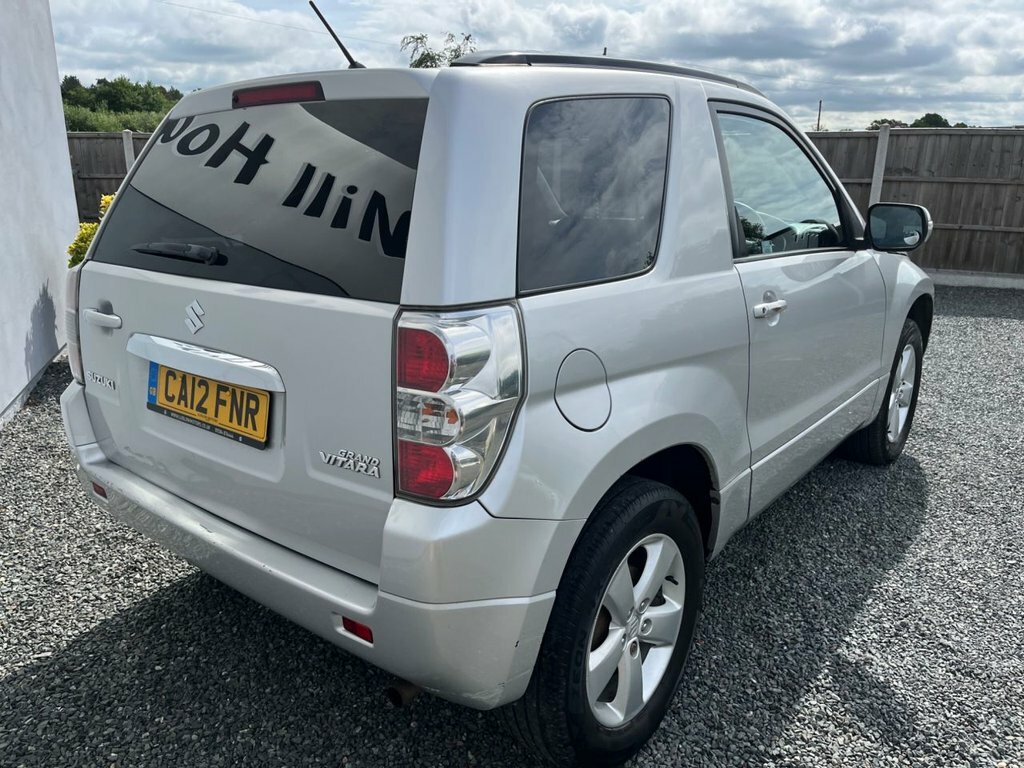 Suzuki Grand Vitara 1.9 Sz-t Ddis 127 Bhp White #16