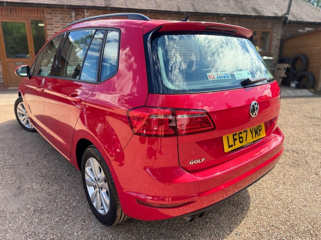 Volkswagen Golf SV 1.4L Se Red #3