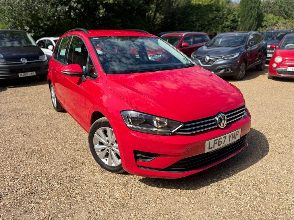 Volkswagen Golf SV 1.4L Se Red