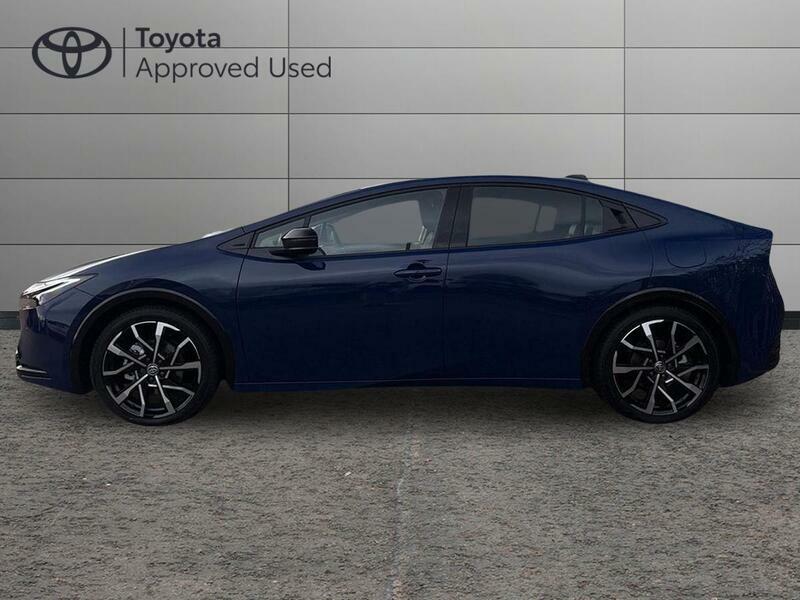 Toyota Prius 2.0 13.6Kwh Excel Hatchback Plug-in Hyb DY75BOF #6