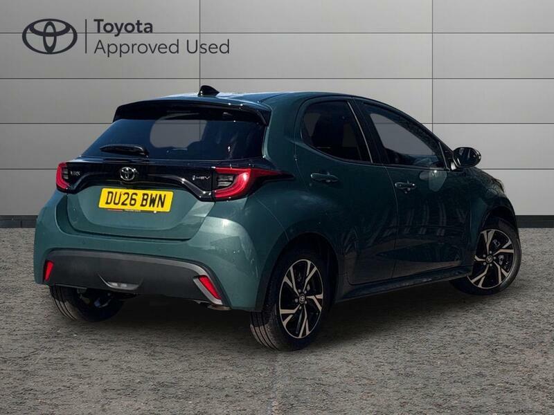 Toyota Yaris 1.5 Vvt-h Design Hatchback Hybrid E-cvt Green #3