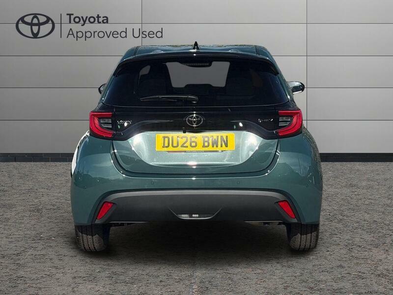 Toyota Yaris 1.5 Vvt-h Design Hatchback Hybrid E-cvt Green #4