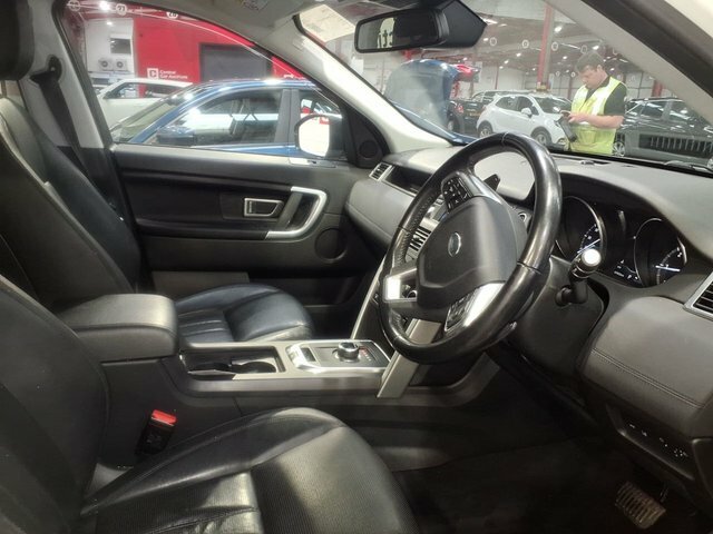Land Rover Discovery Sport Td4 Se Tech Suv White #5
