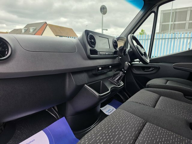 Mercedes-Benz Sprinter 2.1 314Cdi 3.5T Luton Van Large Tail Lift Air Con White #17