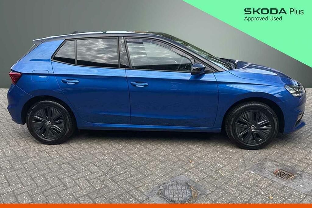 Skoda Fabia 1.0 Mpi 80 Colour Edition WR23XMP Blue #4