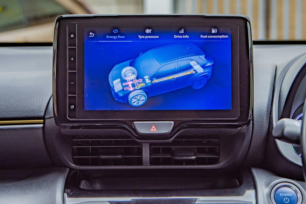 Toyota Yaris Cross Excel Silver #18