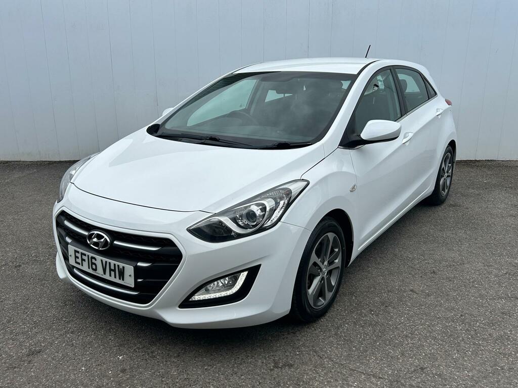 Hyundai I30 1.4 Blue Drive Se Euro 6 Ss White #3