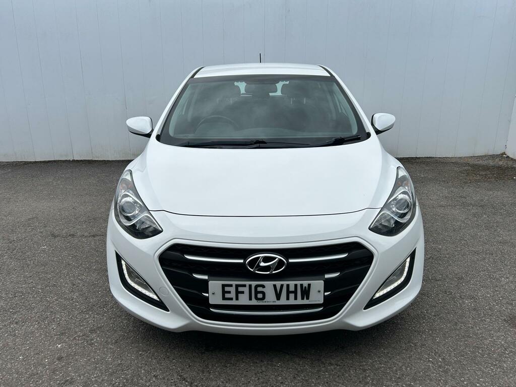 Hyundai I30 1.4 Blue Drive Se Euro 6 Ss White #2
