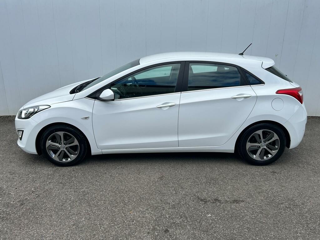 Hyundai I30 1.4 Blue Drive Se Euro 6 Ss White #4