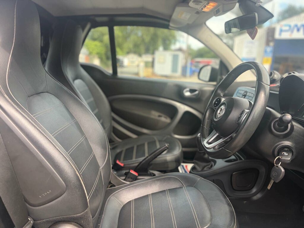 Smart Fortwo 0.9 Turbo Prime Premium 2019 Black #42