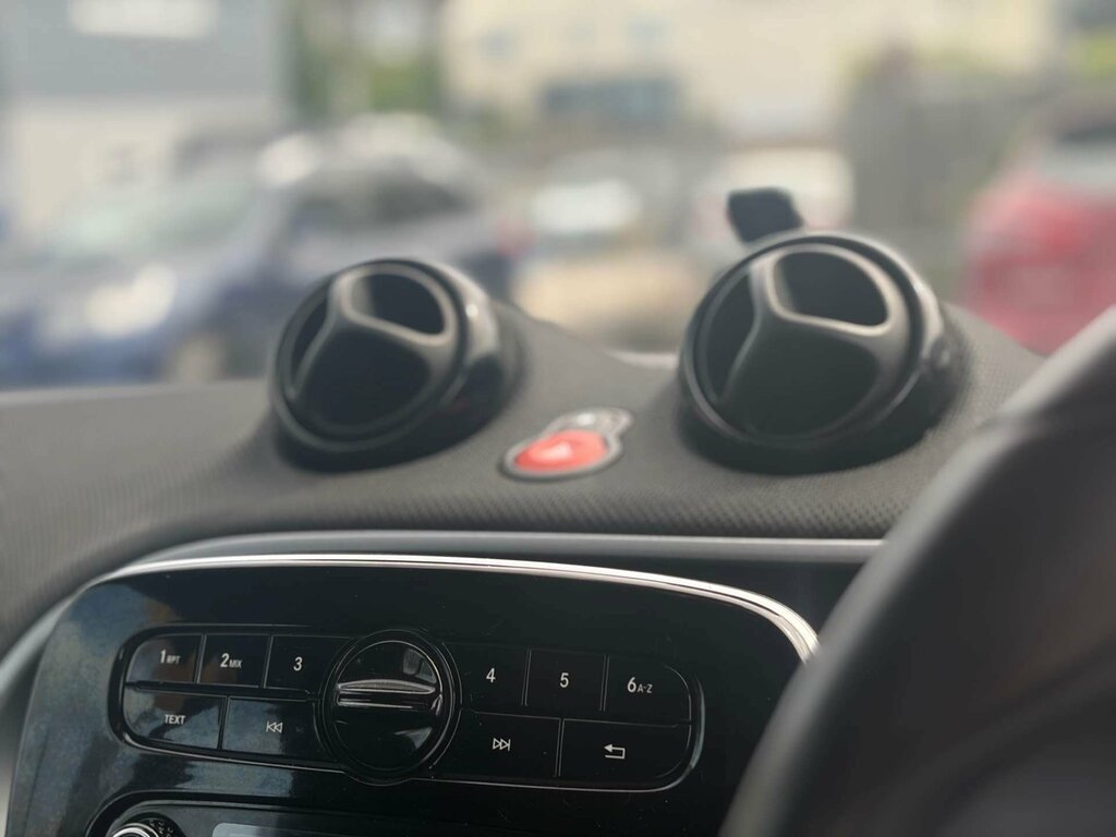Smart Fortwo 0.9 Turbo Prime Premium 2019 Black #12