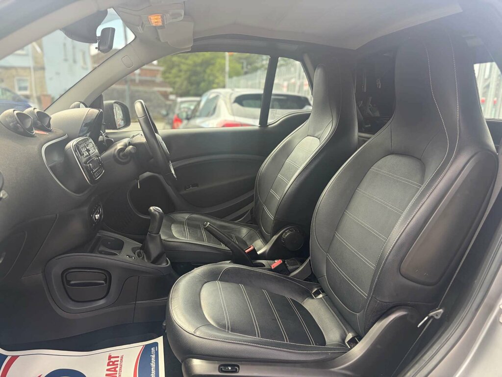 Smart Fortwo 0.9 Turbo Prime Premium 2019 Black #20
