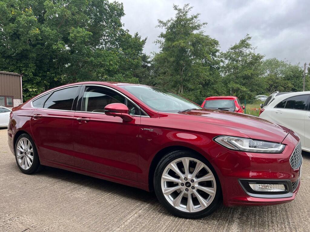 Ford Mondeo Hatchback 2.0 Tdci Duratorq Vignale Euro 6 Ss 5 Red