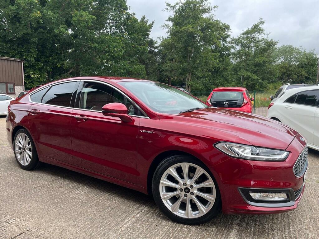 Ford Mondeo Hatchback 2.0 Tdci Duratorq Vignale Euro 6 Ss 5 Red