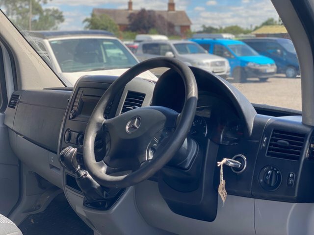 Mercedes-Benz Sprinter 2.1 313 Cdi Rwd L2 White #4