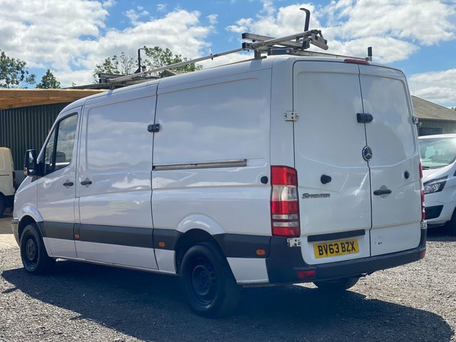 Mercedes-Benz Sprinter 2.1 313 Cdi Rwd L2 White #2