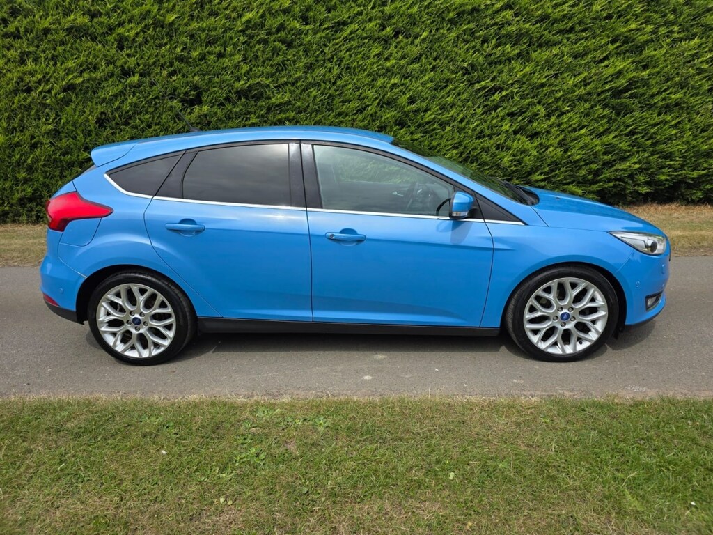 Ford Focus 2.0 Tdci Titanium X Black #4