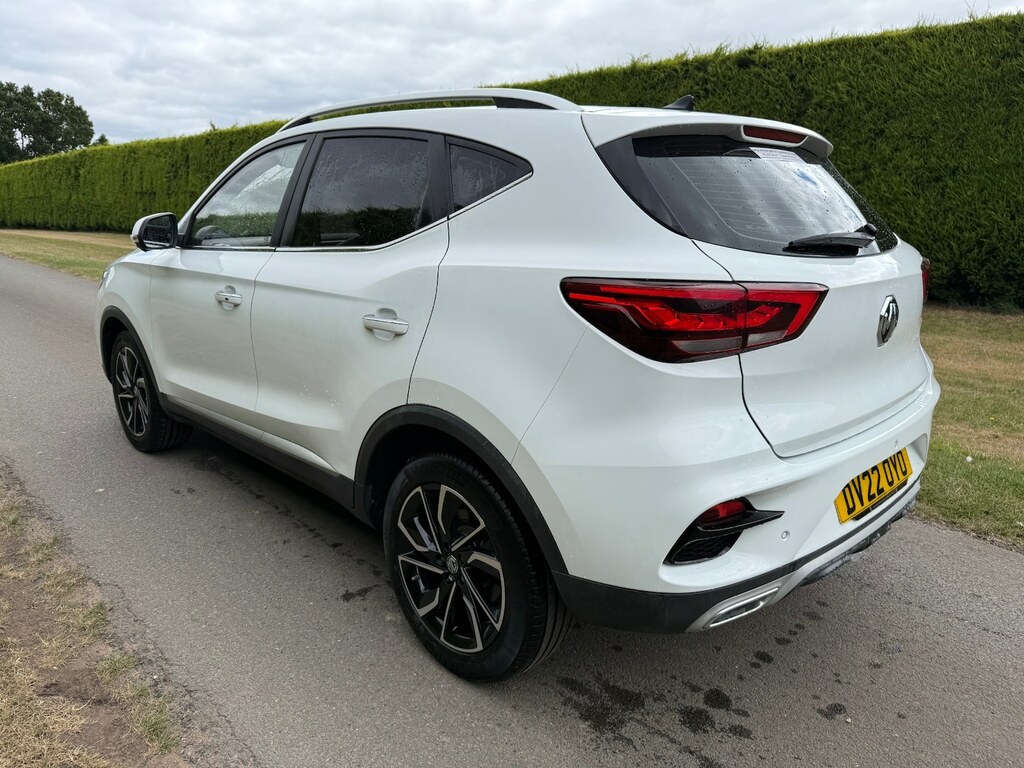 MG ZS 1.5 Vti-tech Exclusive Suv Euro Red #5