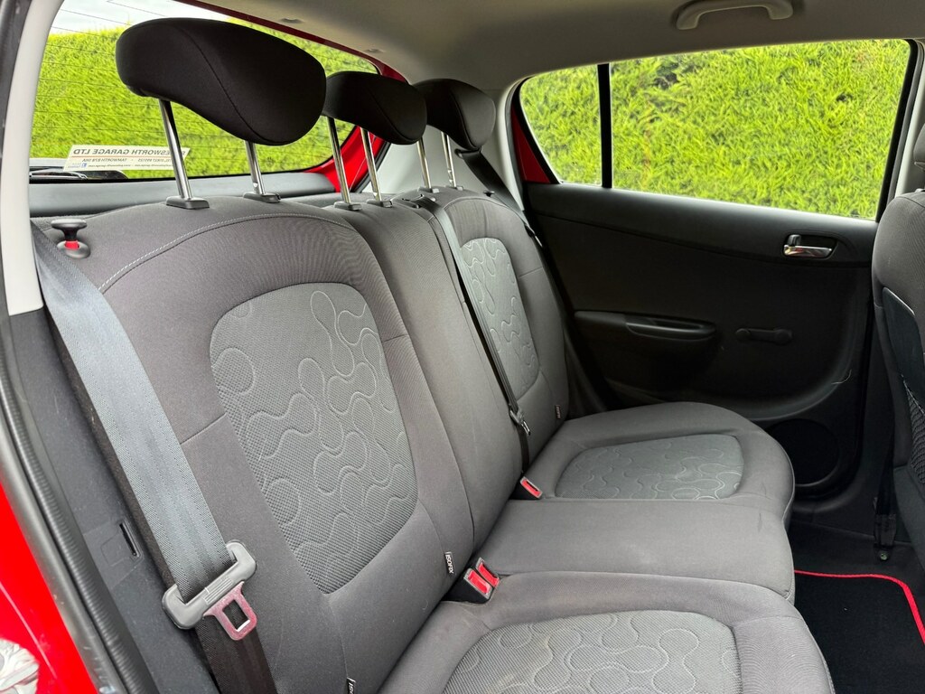 Hyundai I20 Hatchback 1.4 Comfort Euro 5 201060 Red #11