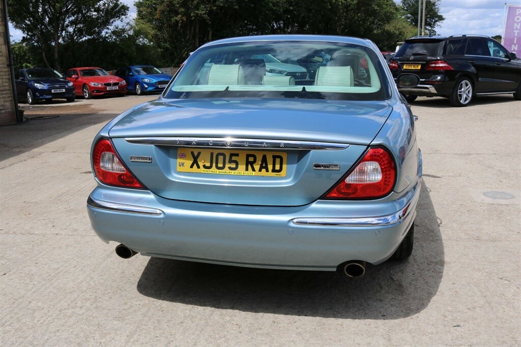 Jaguar XJ 4.2 Xj8 Sovereign Lwb Saloon Blue #8