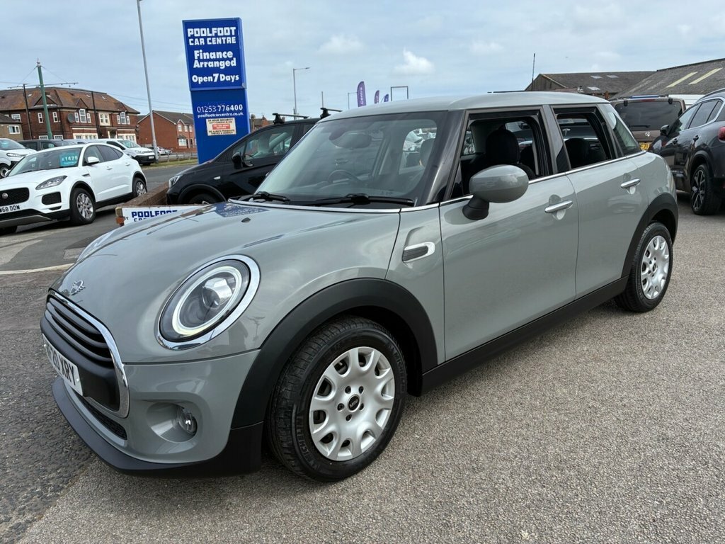 Mini Hatch 1.5L One Classic Grey