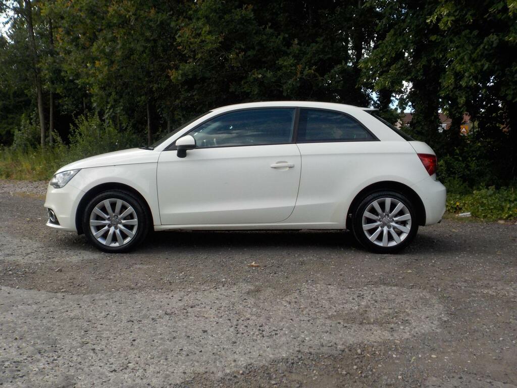 Audi A1 1.4 Tfsi Sport Hatchback Euro 5 Black #2