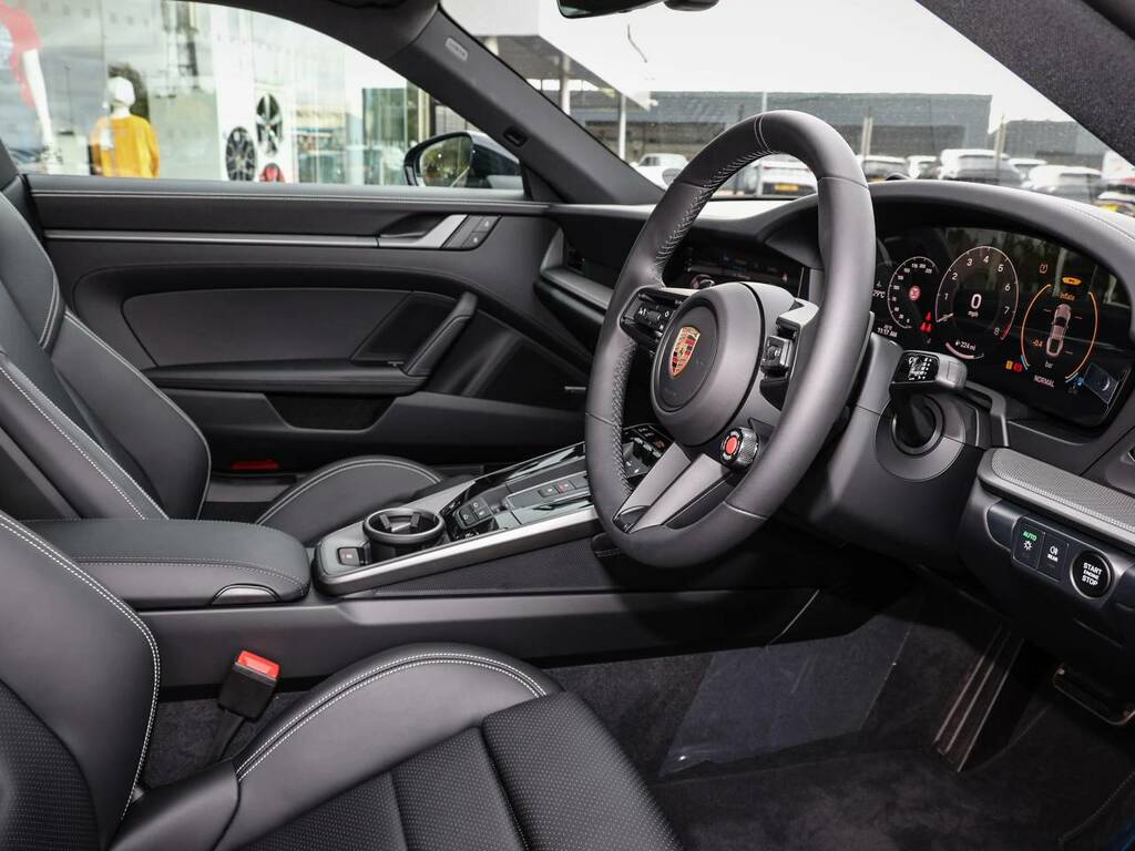 Porsche 911 Carrera 4S My24 Blue #5