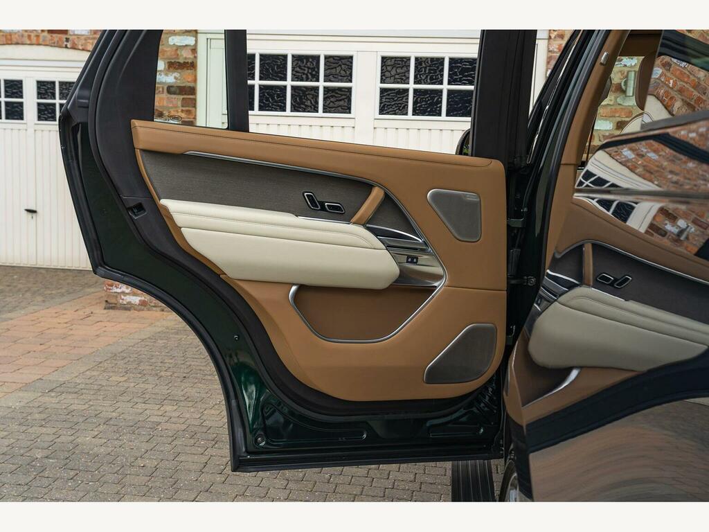 Land Rover Range Rover 2 L Rover Westminster Black P400e 4Wd #34